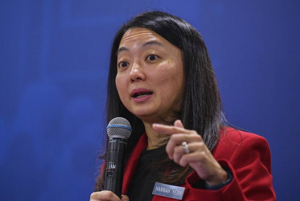 KUALA LUMPUR, May 20 - Youth and Sports Minister Hannah Yeoh speaking at the 2023 Aspiration Graduate Career Fair at the Kuala Lumpur Convention Centre. - BERNAMA photo (2023) COPYRIGHT RESERVED.