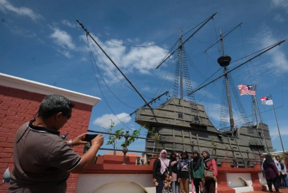 State Tourism, Heritage, Arts and Culture Committee chairman Datuk Abdul Razak Abdul Rahman said the upgrading works involved aspects of lighting, repair of facilities and cleanliness for the comfort and safety of tourists. - BERNAMA