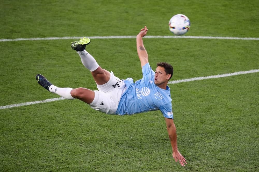 Javier Hernandez #14 of the MLS All-Stars competes during the Cross & Volley event against the Liga MX All-Stars during the MLS All-Star Skills Challenge at Allianz Field on August 9, 2022 in St Paul, Minnesota. (Photo by David Berding / GETTY IMAGES NORTH AMERICA / Getty Images via AFP)
