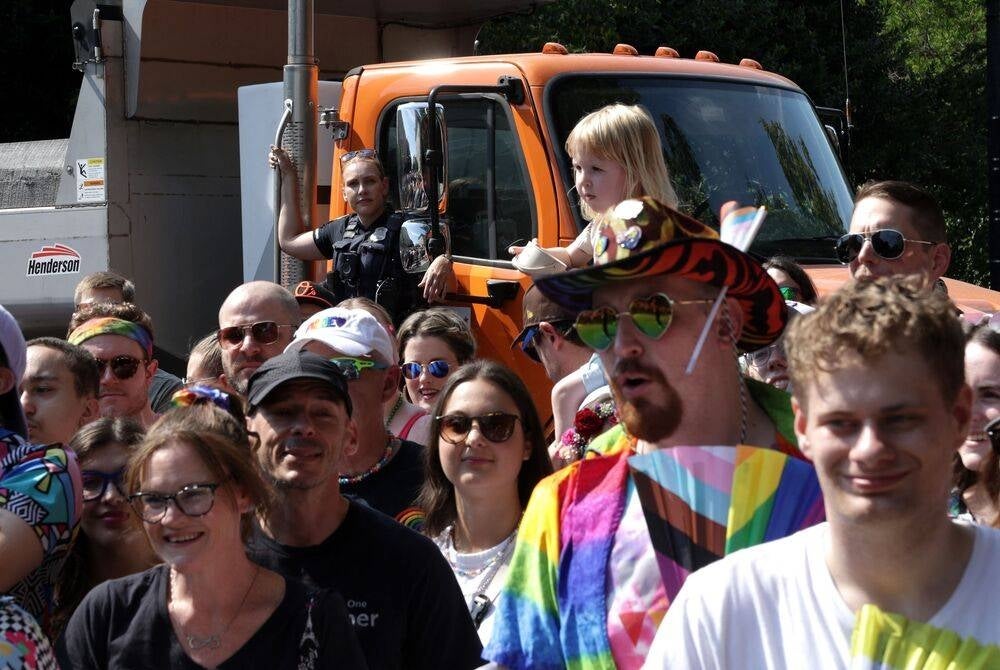 WASHINGTON, DC - JUNE 10: A police officer stands guard at the scene as supporters watch the 2023 Capital Pride Parade on June 10, 2023 in Washington, DC. The parade is part of a month-long celebration of the LGBTQ community and this year’s theme is Peace, Love, Revolution. Alex Wong/Getty Images/AFP (Photo by ALEX WONG / GETTY IMAGES NORTH AMERICA / Getty Images via AFP)