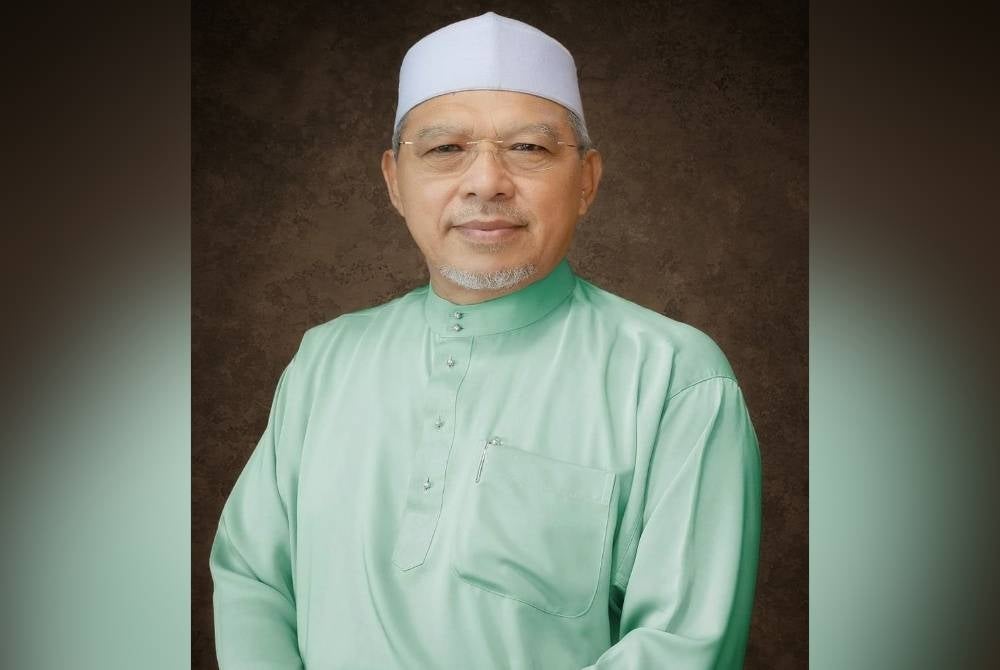 Menteri Besar Datuk Ahmad Yakob