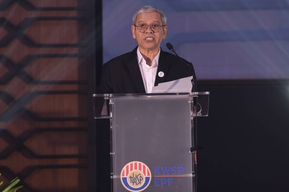 EPF chairman Tan Sri Ahmad Badri Mohd Zahir during his speech at the Belanjawanku 2022/2023 Guide Launching Ceremony at the EPF Tower in Kwasa Damansara on Tuesday. Photo by Sinar Harian/Mohd Rafiq Redzuan Hamzah