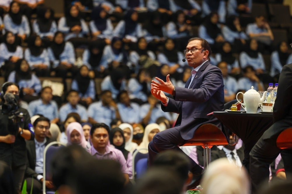 Prime Minister Datuk Seri Anwar Ibrahim at the Cakna Madani Programme with Public Service Department (PSD) scholars at Universiti Kebangsaan Malaysia (UKM) here today - FILE PIX