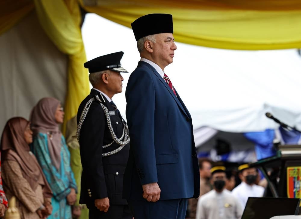 The Sultan of Perak Sultan Nazrin Shah graced the opening of the General Operations Force's (PGA) 3rd Battalion Camp in Bidor, today. - Photo by Bernama