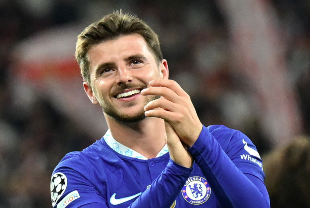 Chelsea midfielder Mason Mount - Facebook