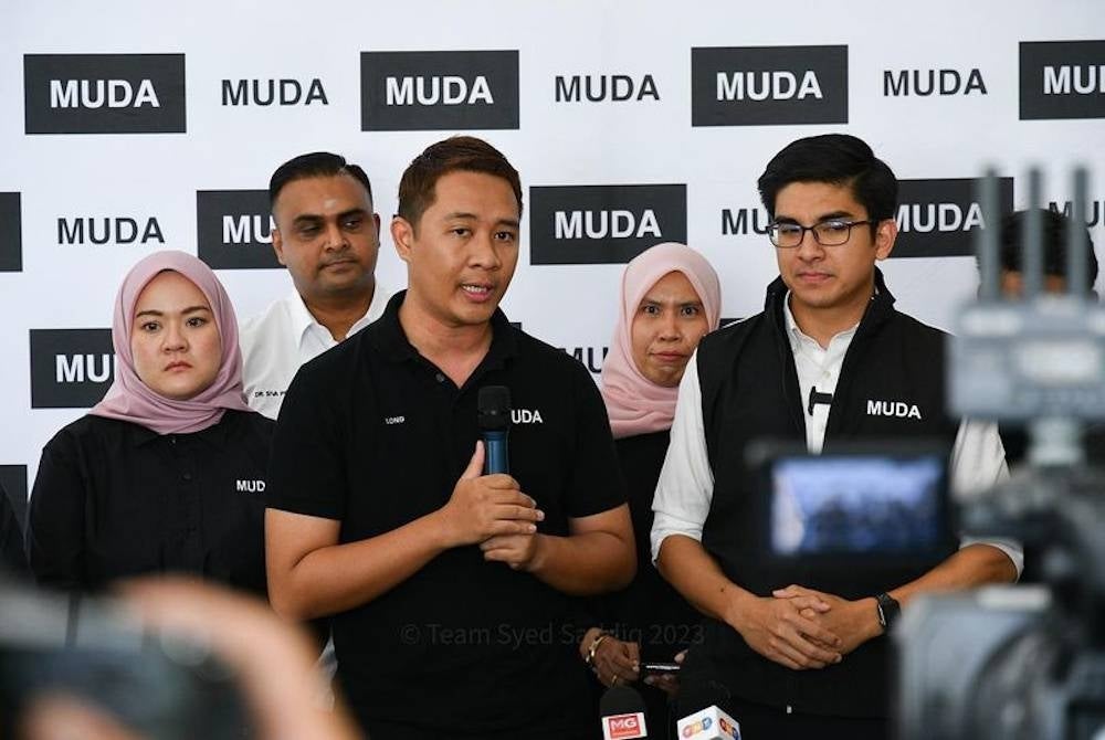 Muda Election director Luqman Long (second from the left) in the press conference on Wednesday - FILE PIX 