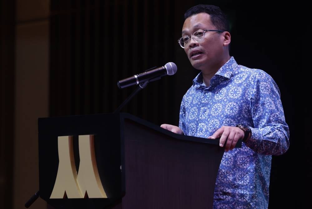 Natural Resources, Environment and Climate Change Minister Nik Nazmi Nik Ahmad - BERNAMA