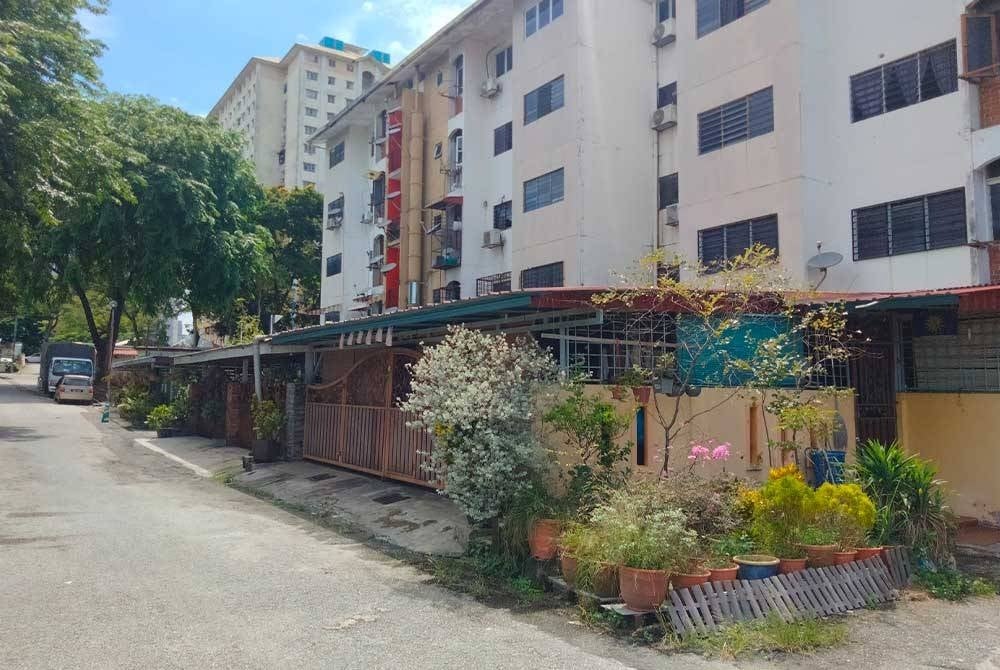 Checks on flats around Taman Datuk Harun saw many houses have been extensively renovated