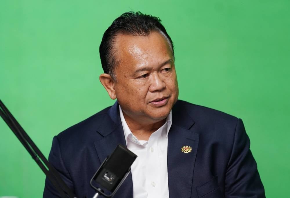 Datuk Seri Alexander Nanta Linggi