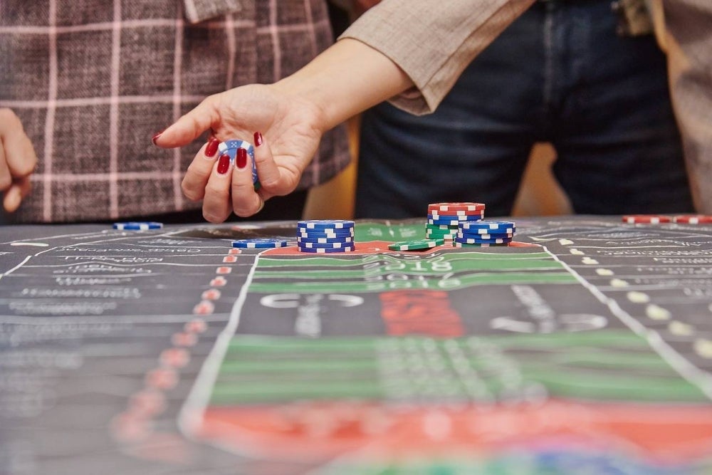 Taken to extremes, gambling results in stress and undue pressure leading to mental health issues which can result in suicidal tendencies. (Photo from 123rf) 