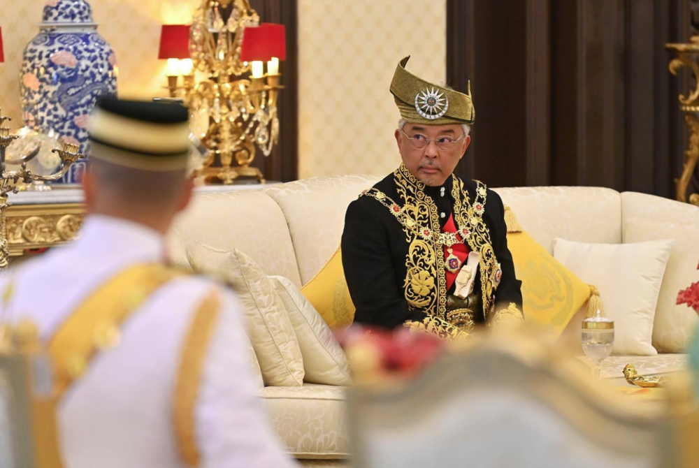 Yang di-Pertuan Agong Al-Sultan Abdullah, during the national-level 1445H/2023 Maal Hijrah celebration yesterday (July 19), advised the people to avoid harbouring envy or committing slander. - Facebook