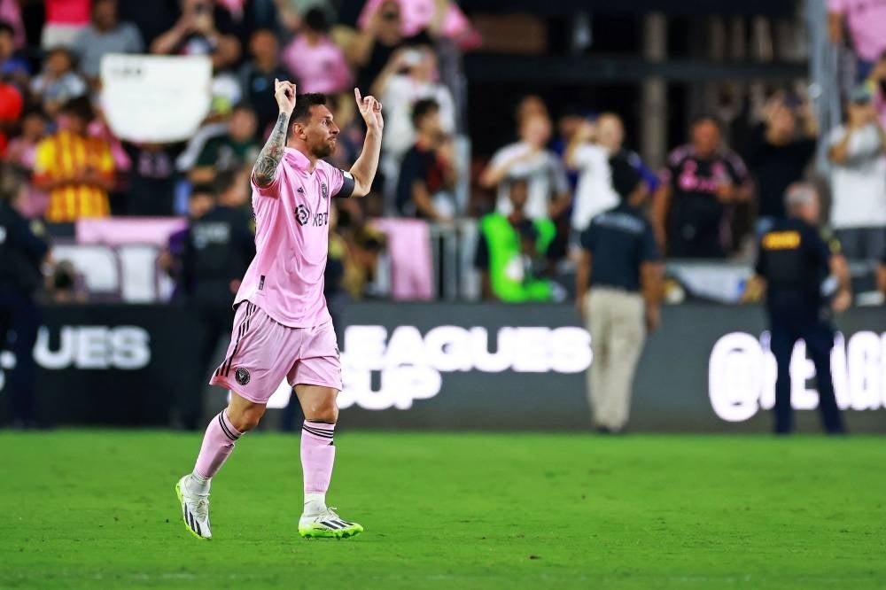 FORT LAUDERDALE, FLORIDA - JULY 21: Lionel Messi #10 (Photo by Hector Vivas / GETTY IMAGES NORTH AMERICA / Getty Images via AFP)