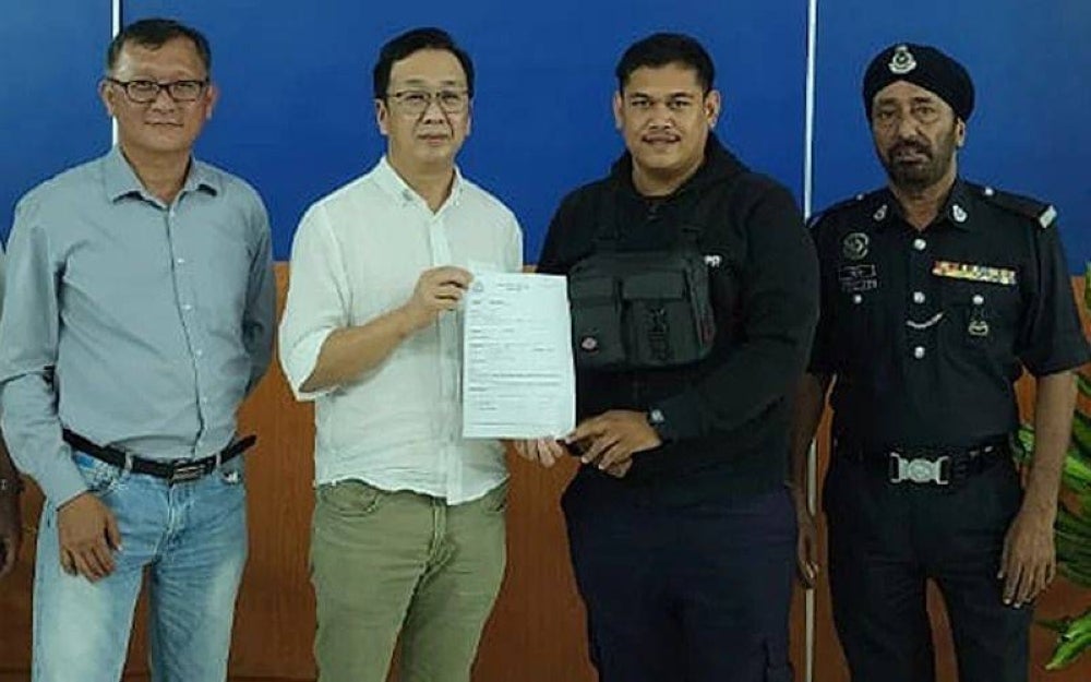 Gerakan president Datuk Dominic Lau lodged a police report, regarding his hacked twitter account - @Dominiclauhc Twitter account