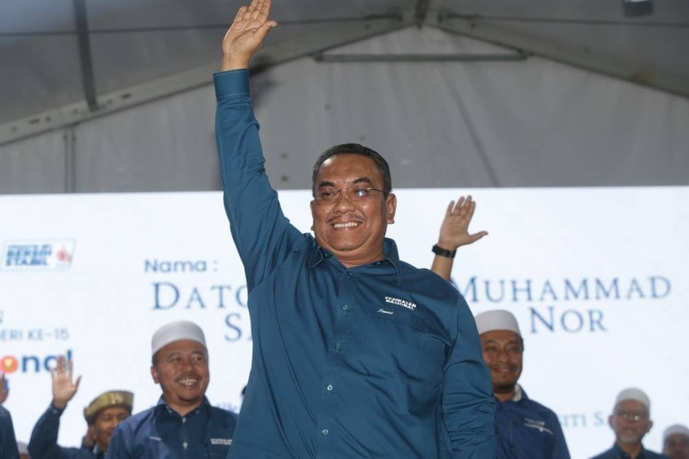 Sanusi during the candidate naming ceremony held in Alor Setar, last night.