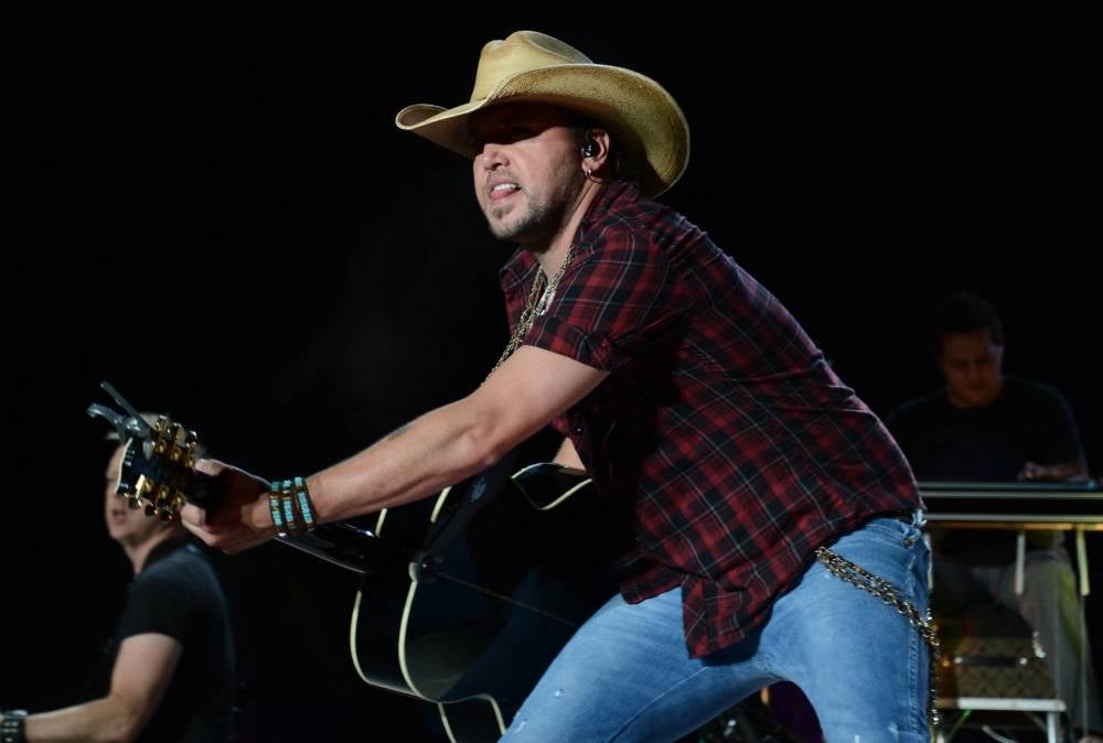 Jason Aldean performs on day one of the Stagecoach Country Music Festival - Photo by ROBYN BECK / AFP
