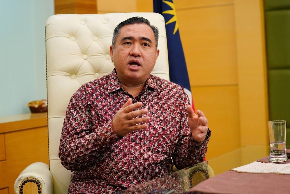 Transport Minister Anthony Loke Siew Fook - FOTO SINAR /MOHD HALIM ABDUL WAHID