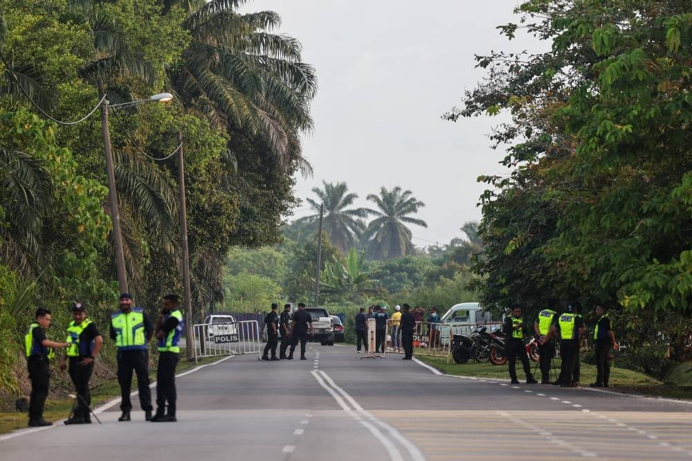 Among the areas reported to be sunny are Shah Alam and Kuala Selangor, Selangor; Pasir Mas, Gua Musang and Tumpat (Kelantan); Sik (Kedah) and Sikamat (Negeri Sembilan).