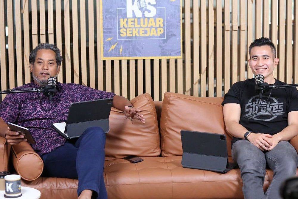 Shahril Hamdan (right) with Khairy Jamaluddin on the Keluar Sekejap podcast on Saturday.