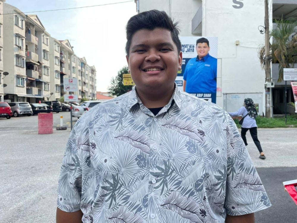 Sebarang Jaya Perikatan Nasional (PN) candidate Izhar Shah Arif Shah - Photo by NURUL ATIKAH SARJI