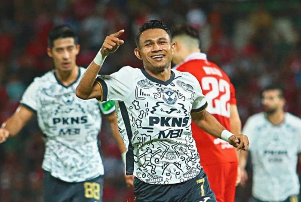 Mohamad Faisal was handed the one-month suspension by FAM's disciplinary committee for making a statement to the media without authorisation. - FILE PIX