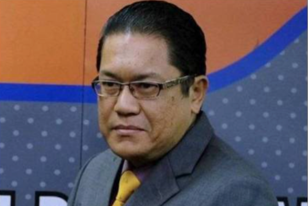 EC secretary Datuk Ikmalrudin Ishak said that for the state polls, a total of 102,070 postal ballot papers were issued, consisting of 87,666 for Category 1A, which are election workers, EC members and officers, police and army personnel, as well as media practitioners. - FILE PIX