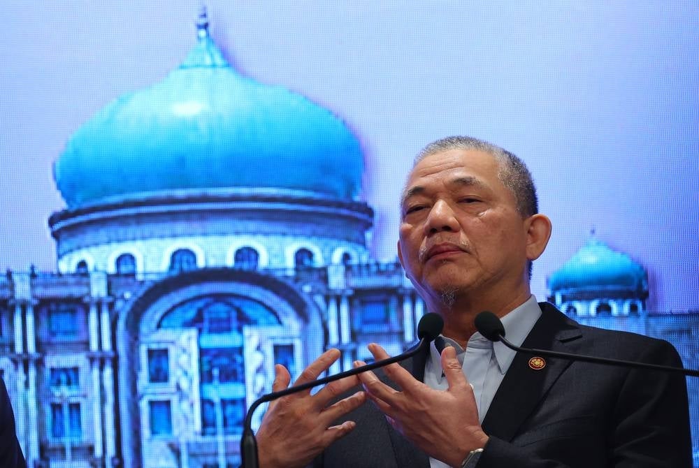 Malaysia should not be regarded as a high risk country in terms of deforestation and it would be unfair for the European Union (EU) to put the country as the benchmark for compliance with the EU Deforestation-free Regulation (EUDR), Deputy Prime Minister Datuk Seri Fadillah Yusof said. - BERNAMA 