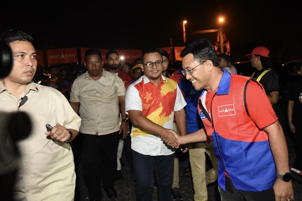 Caretaker Selangor Menteri Besar Datuk Seri Amirudin Shari arriving at the ceramah - FILE PIX 