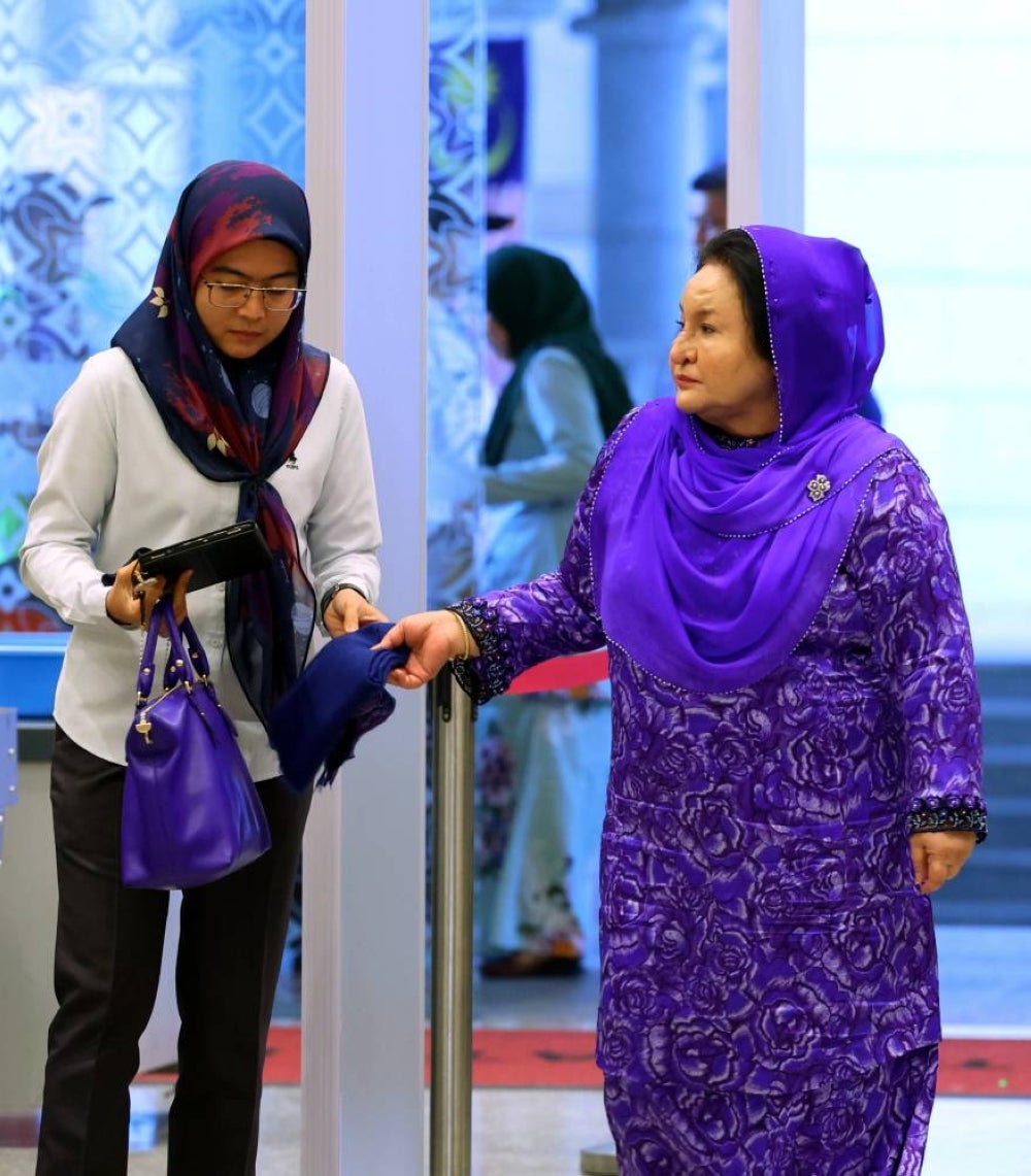 Lebanon-based jewellery company, Global Royalty Trading SAL seeks summary judgement against Datin Seri Rosmah Mansor over missing jewellery. - Photo by Bernama
