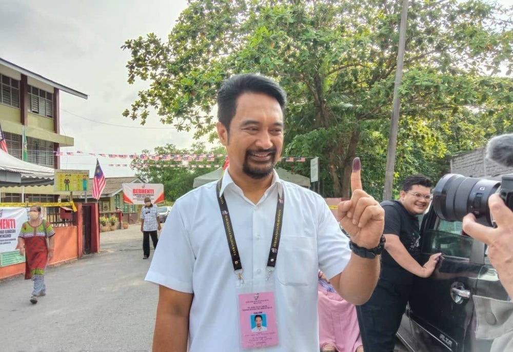 Pakatan Harapan (PH) candidate Azmizam Zaman Huri - Photo by VN
