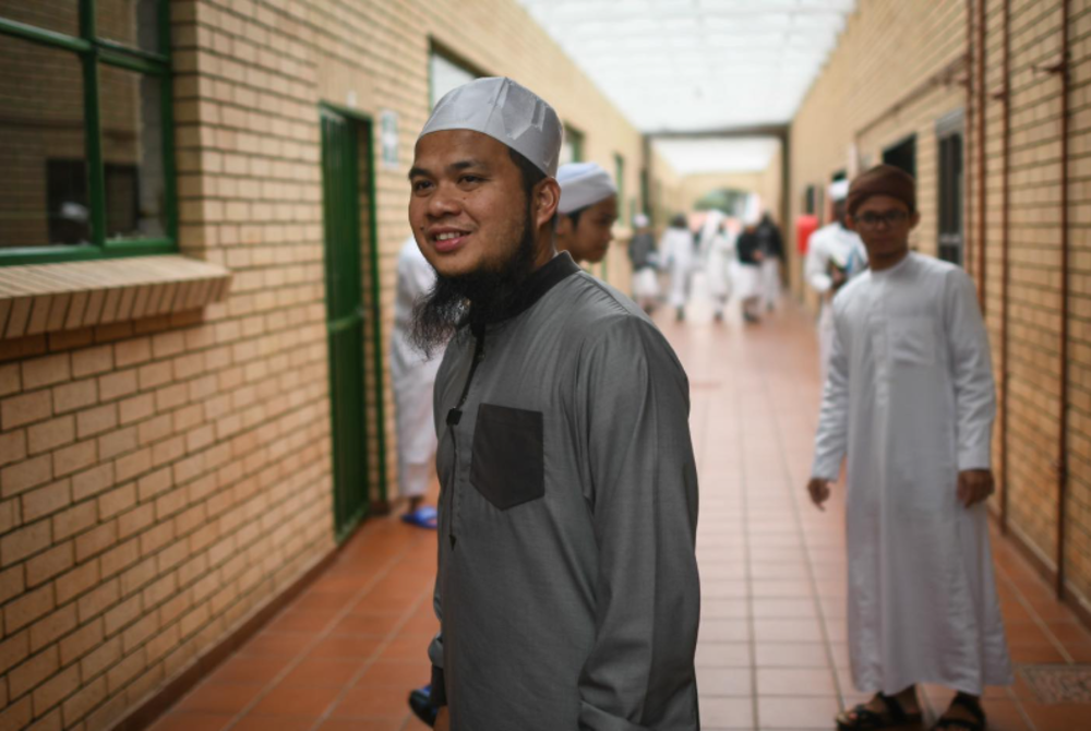 The Magistrate's Court here today was told by a witness that she did not analyse all the screenshots obtained from the mobile phone of a female complainant in the case of preacher Ebit Irawan Ibrahim Lew or better known as Ebit Lew. - Facebook