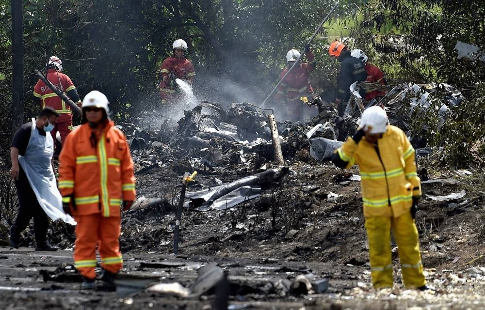 The Malaysian Fire and Rescue Department (JBPM) managed to put out the flames at the air crash site on the Guthrie Highway near Bandar Elmina, Shah Alam - BERNAMA