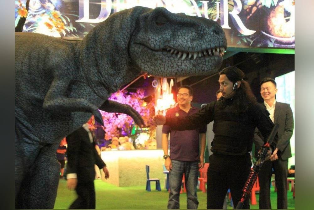 The Dinosaur Encounter Educational and Entertainment Park is set to become a new attraction by showcasing prehistoric dinosaur life from various eras.