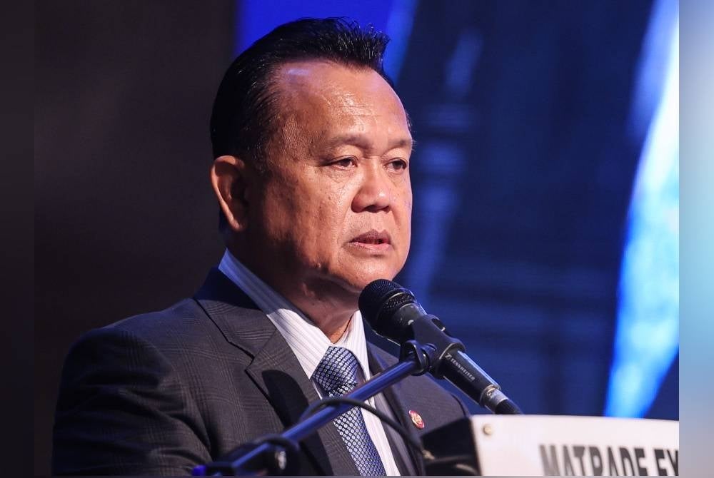 Public Works Minister Datuk Seri Alexander Nanta Linggi. - BERNAMA PIX