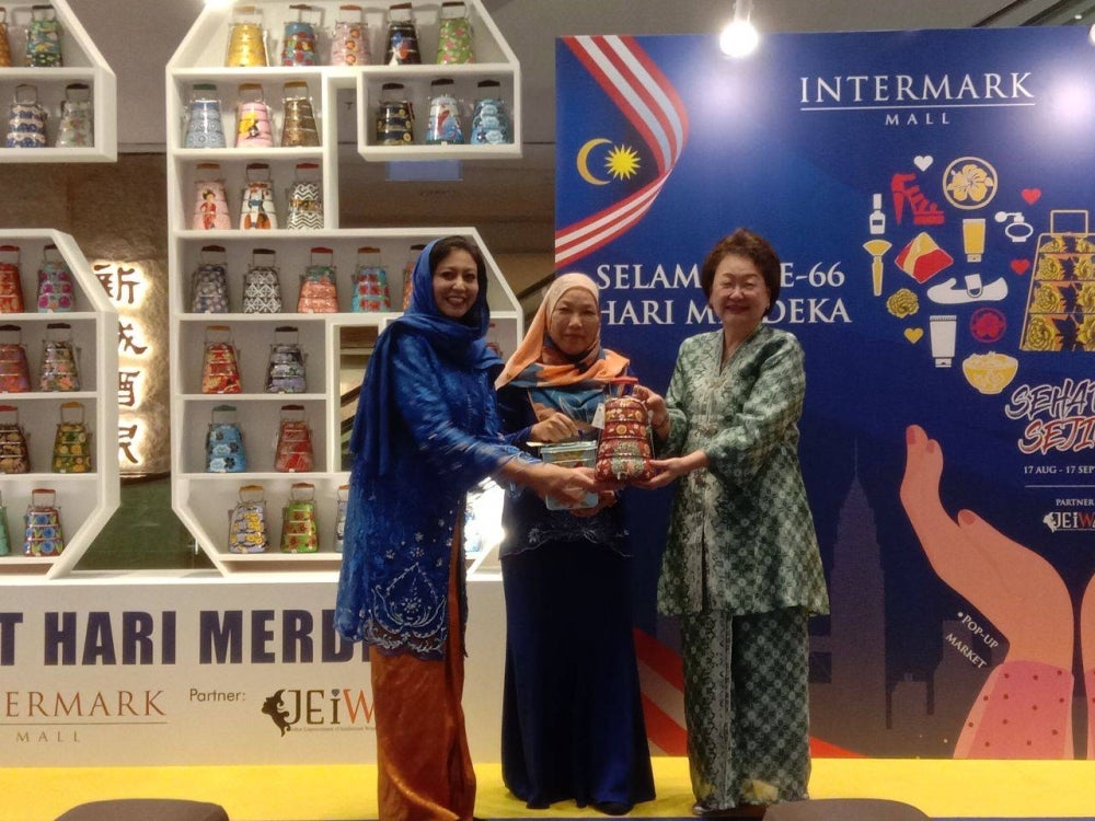 From right: Ina Fadilah, Datuk Yatimah Sarjiman and Datuk Joyce Yap