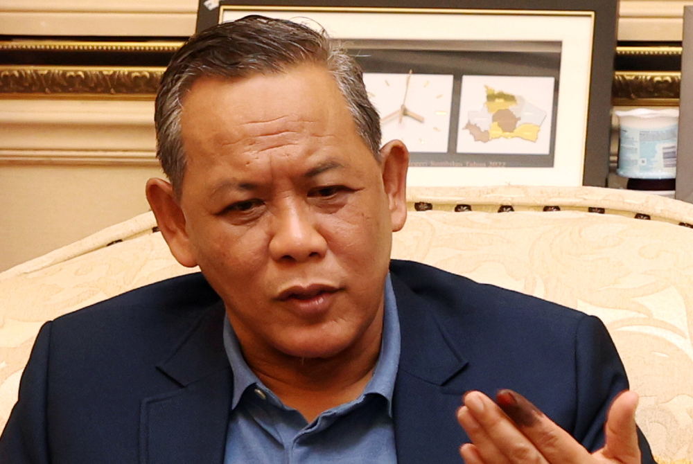 Negeri Sembilan Menteri Besar Datuk Seri Aminuddin Harun.
