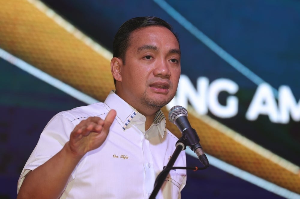 Datuk Onn Hafiz Ghazi - BERNAMA