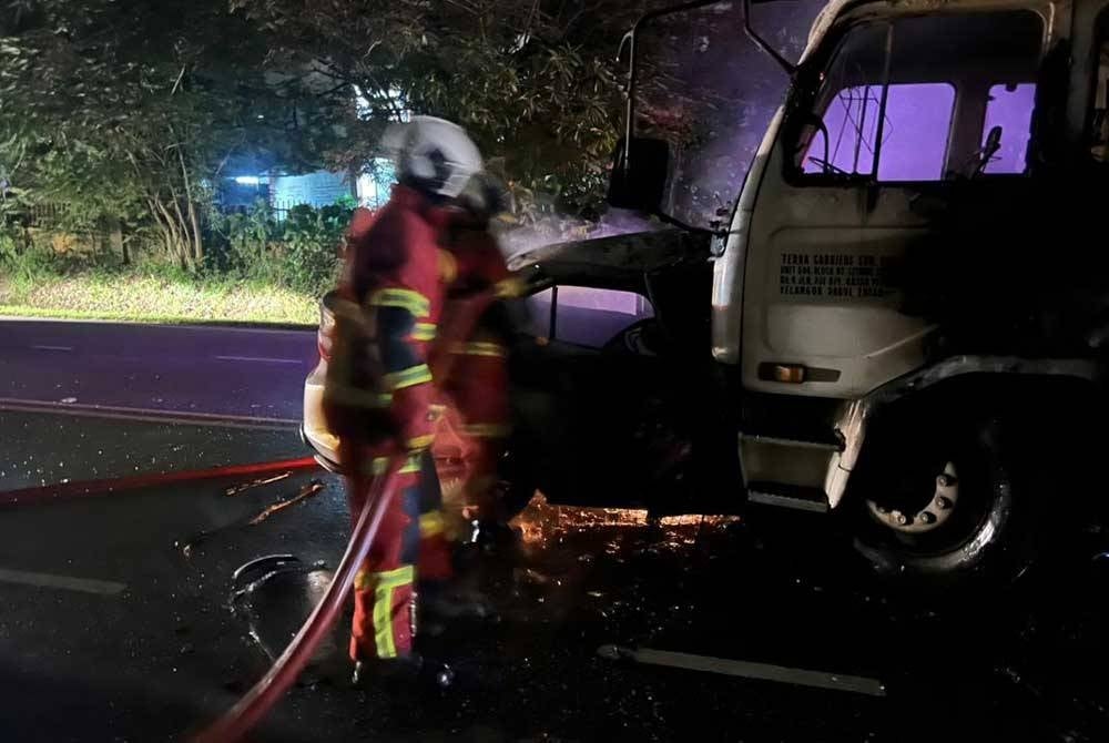 Two perished after the vehicle they were in caught fire after an accident with the lorry.