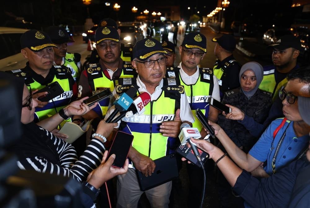 RTD senior enforcement director Datuk Lokman Jamaan (centre) said notices were issued following inspections of 64,980 motorcycles while seizures were made due to extreme modifications on motorcycles. - BERNAMA