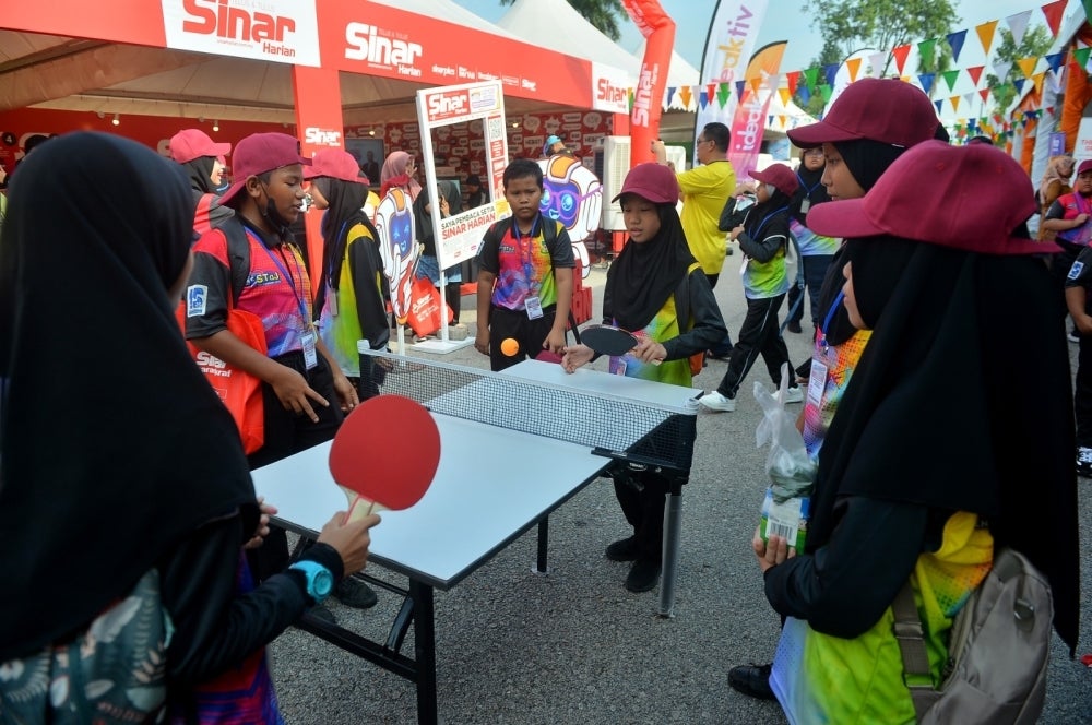 Students joining in the activites at Karnival Pendidikan Sinar Bestari - FILE PIX 