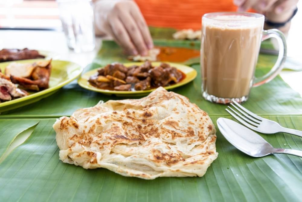 
Malaysian's favorite roti canai has been awarded as the best roti in the world by Tasteatlas.