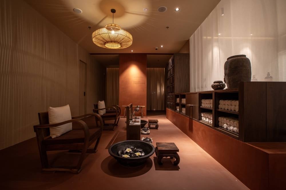 Foot wash lounge at the Datum Jelatek's outlet