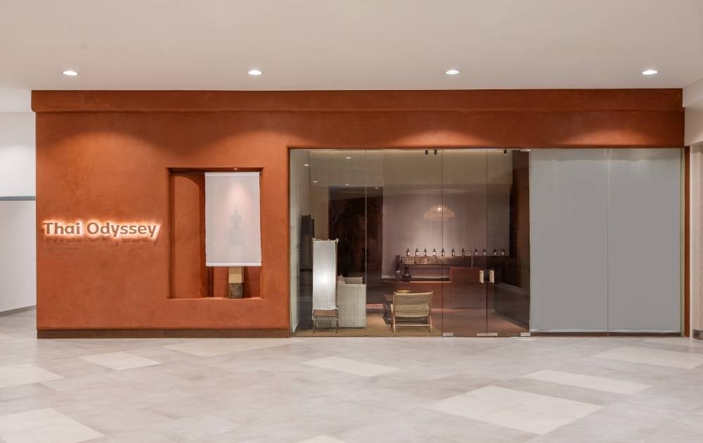 The Datum Jelatek outlet is the first in Kuala Lumpur to feature a modern interpretation of Thai traditional wellness concepts imbued in a contemporary spa environment.