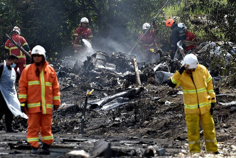 The aftermath of the post-crash fire of the Elmina aircraft crash on August 17. Photo by Bernama
