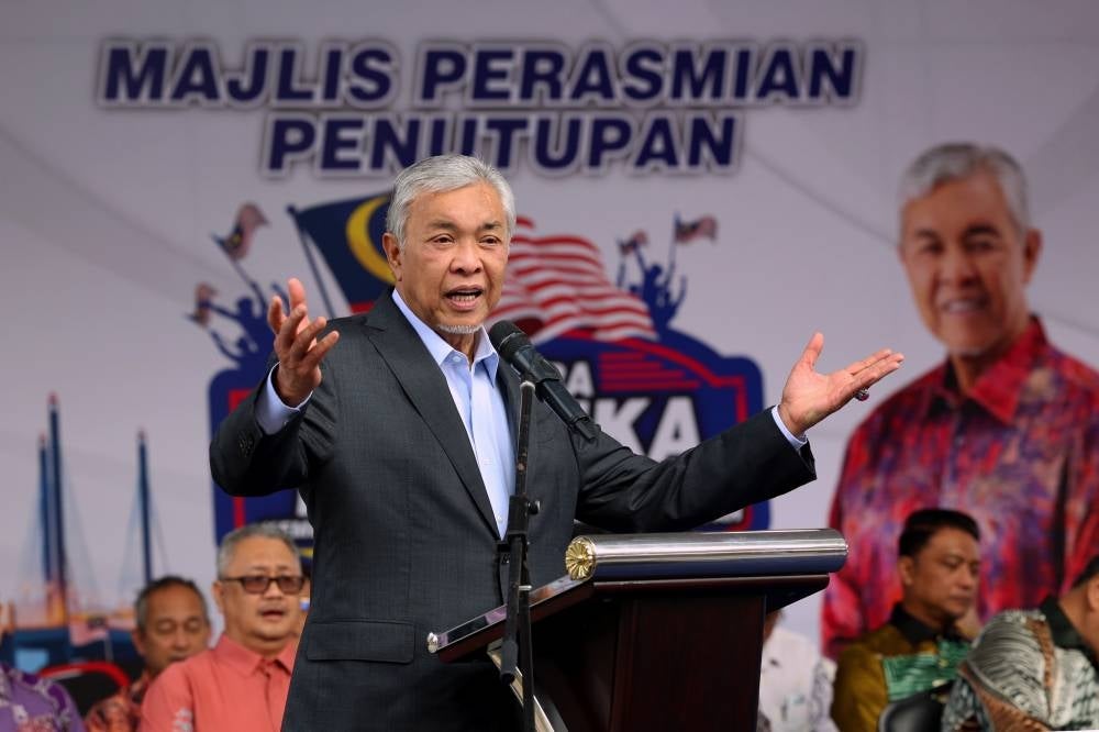 Zahid at the closing of the Ministry of Rural and Regional Development's Kembara Merdeka Desa Madani programme here today. Photo by Bernama