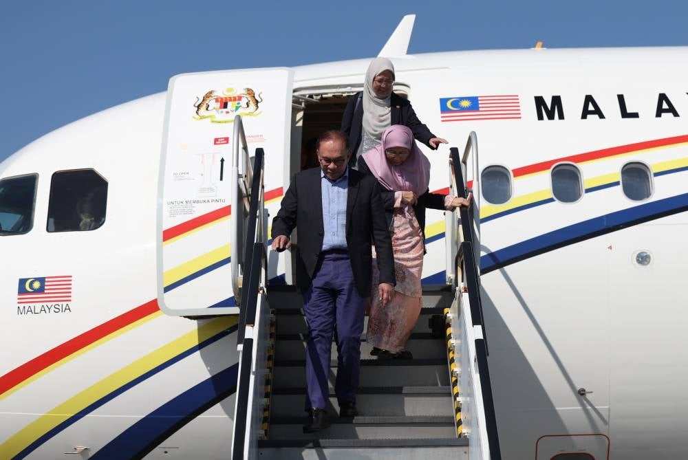 Malaysian Prime Minister Datuk Seri Anwar Ibrahim has arrived in New York to join other world leaders at the 78th Session of the United Nations General Assembly (UNGA) - BERNAMA
