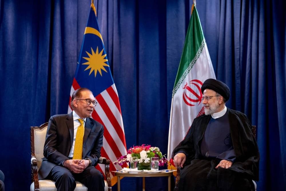 The Prime Minister expressed the desire in a meeting with Iranian President Seyed Ebrahim Raisi in New York, which was shared through a post on Facebook today. - Photo by Bernama