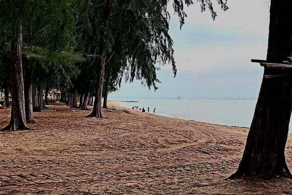 Pantai Puteri - Facebook