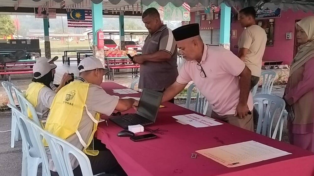 The weather in the Bentong district was forecasted to be good in the morning, while thunderstorms were expected in the evening, according to the Malaysian Meteorological Department (MetMalaysia).