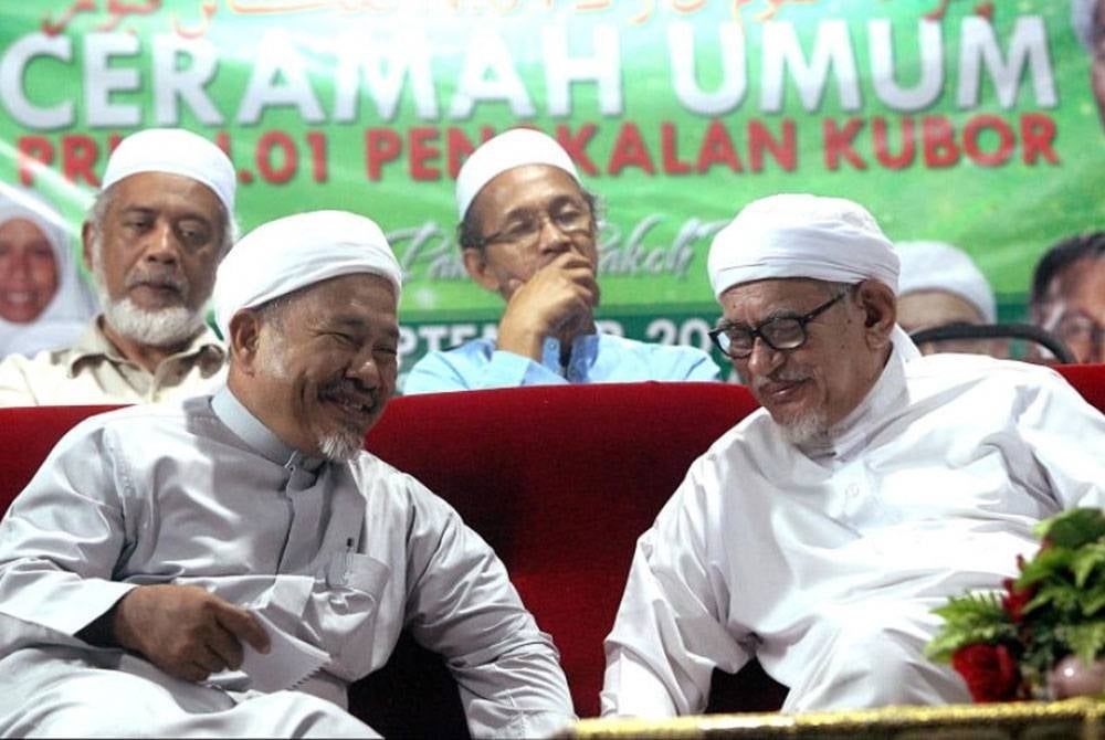Pas refusing to hold a contest for the top five posts is considered a sign that Hadi (right) has approved the party leadership transition plan to his deputy Datuk Seri Tuan Ibrahim Tuan Man.