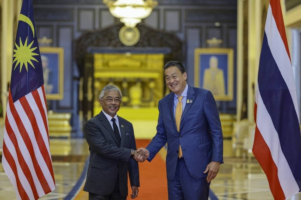 Yang di-Pertuan Agong Al-Sultan Abdullah Ri'ayatuddin Al-Mustafa Billah Shah (left) today granted an audience to visiting Thai Prime Minister Srettha Thavisin at the Istana Negara. Photo by Bernama